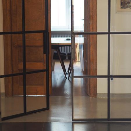 Designer Apartment 110M2 With King Size Beds & Equipped Kitchen クラクフ エクステリア 写真