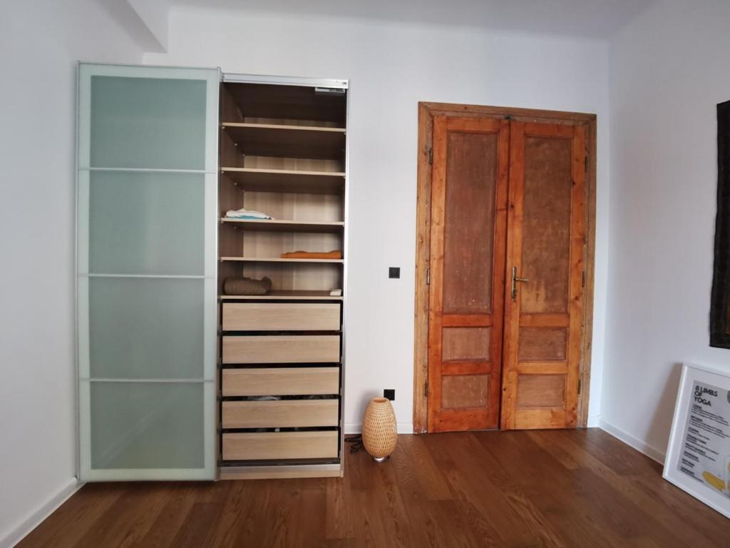 Designer Apartment 110M2 With King Size Beds & Equipped Kitchen クラクフ エクステリア 写真